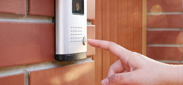 apartment door buzzer installation in La Presa