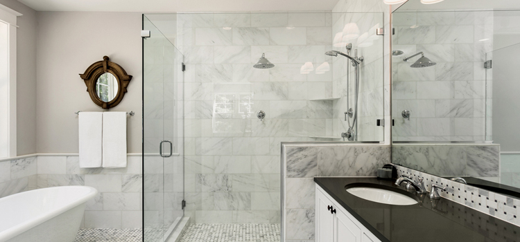 bathroom shower door installation in La Presa