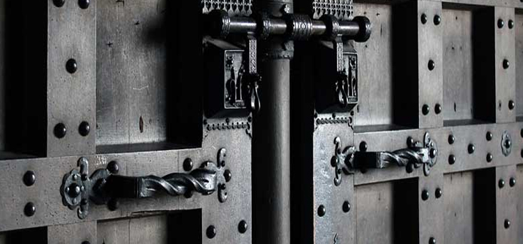 steel entry door repair in La Presa